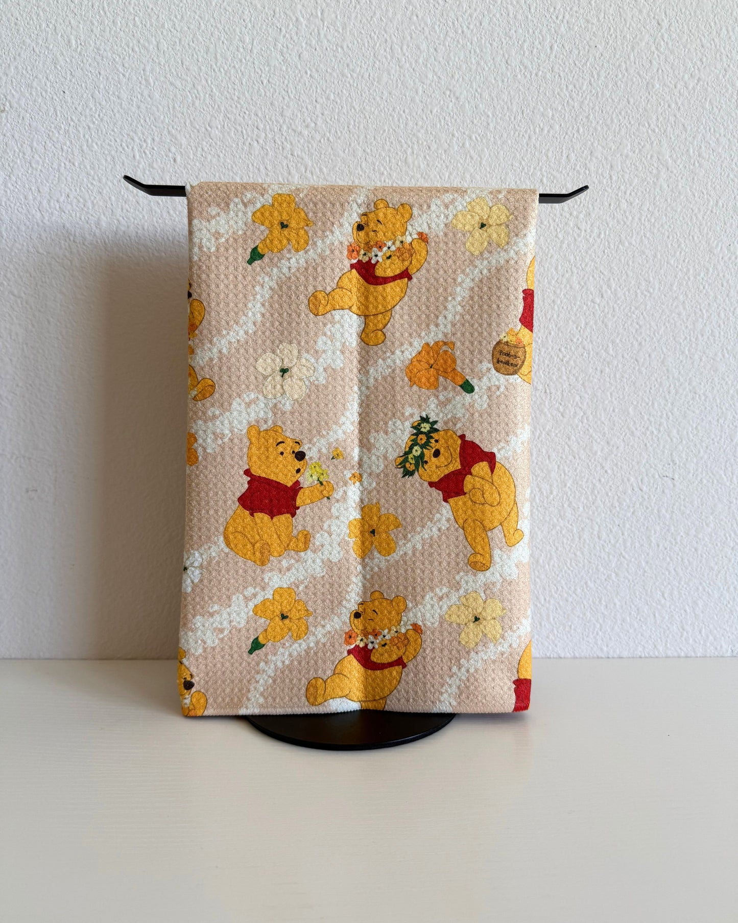 Pooh-A-KeniKeni Microfiber Towel (Hekili Designs x Reiko)