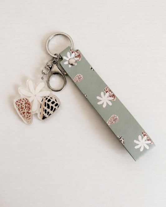 Tiare and Shells Wristlet