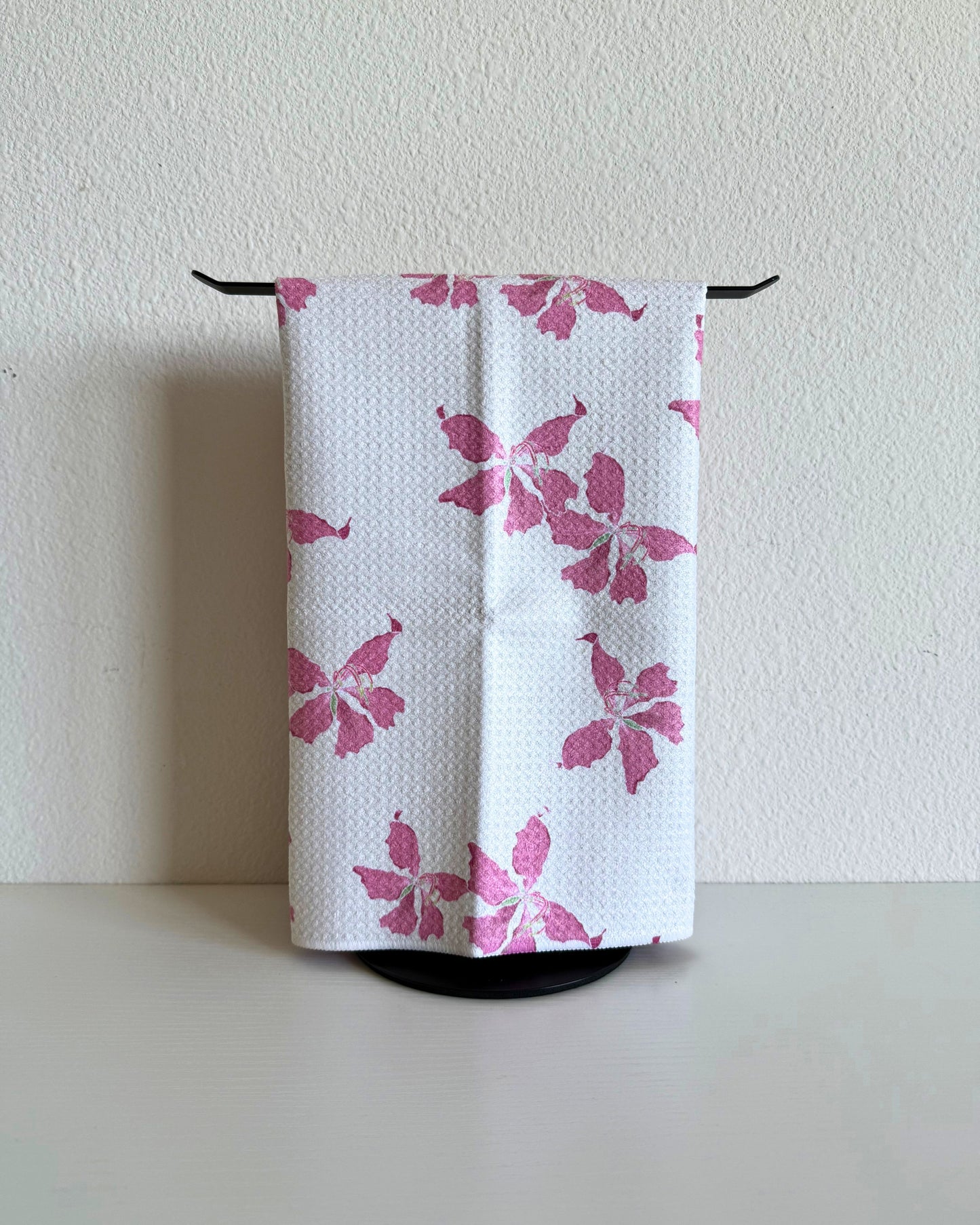 Hong Kong Orchid White Microfiber Towel