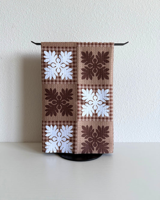 Brown Quilt Microfiber Towel (Creations by Sam x Reiko)