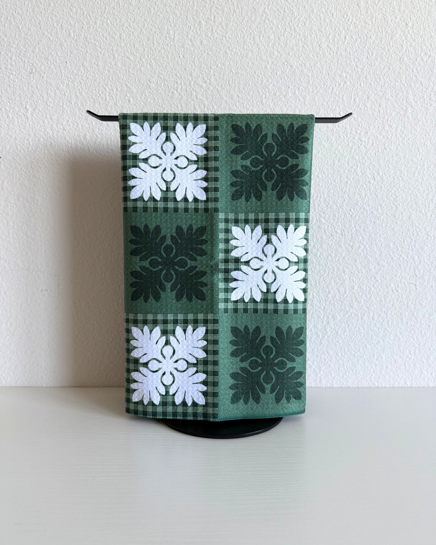 Green Quilt Microfiber Towel (Creations by Sam x Reiko)