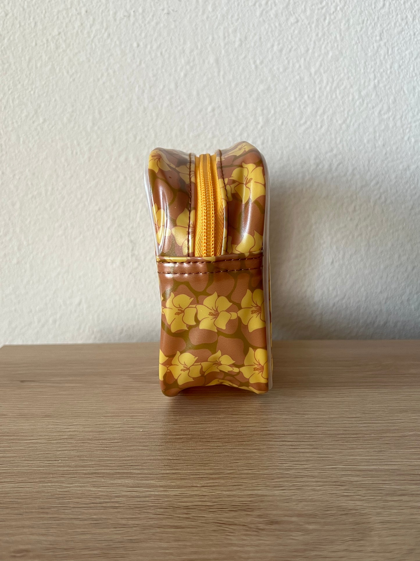 Puakenikeni Mini Toiletry Bag